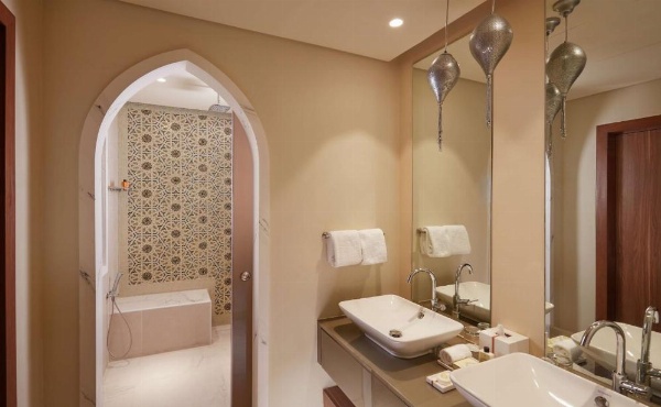 En-suite Bathroom at Tilal Jabal Al Kabah